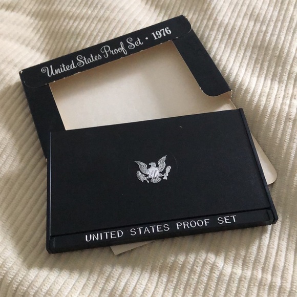 1976 U.S. Proof Set, in box. Never opened. Bicentennial, Mint great collectible. - Picture 3 of 7